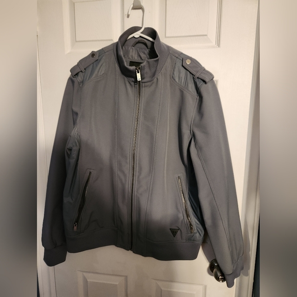 GUESS Men's XXL water-resistant jacket. - Picture 1 of 16